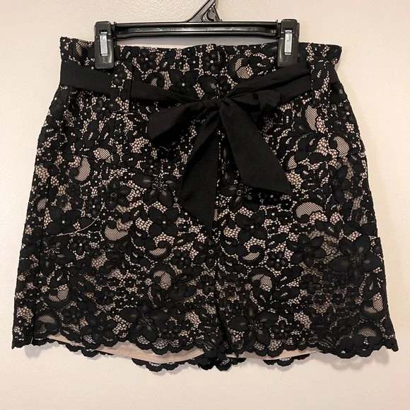Guess by Marciano Black Floral Lace High Waist Shorts - Picture 2 of 9